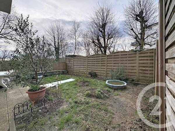 Appartement F3 à vendre  3 pièces - 72 m2 SAVIGNY LE TEMPLE - 77