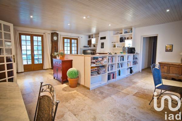 Maison à vendre 10 pièces 323 m² Uzès