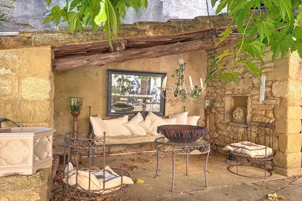 Vente Maison de luxe Uzès 12 Pièces 330 m²