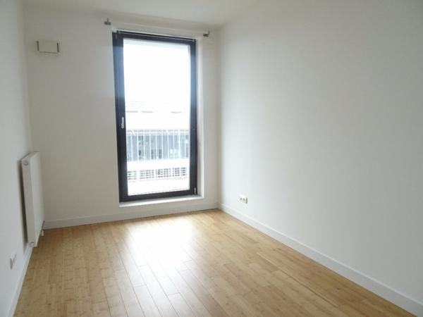 3 pièces d'environ 72 m² NON MEUBLÉ - ROSA PARKS - BALCON DE 15m²