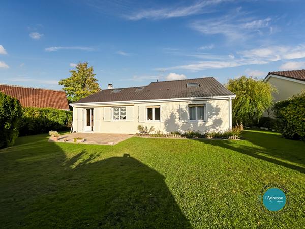 Maison Iverny dans le village Levitt