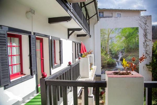 Maison à vendre |  Capvern |  18 pièces | 464 m²