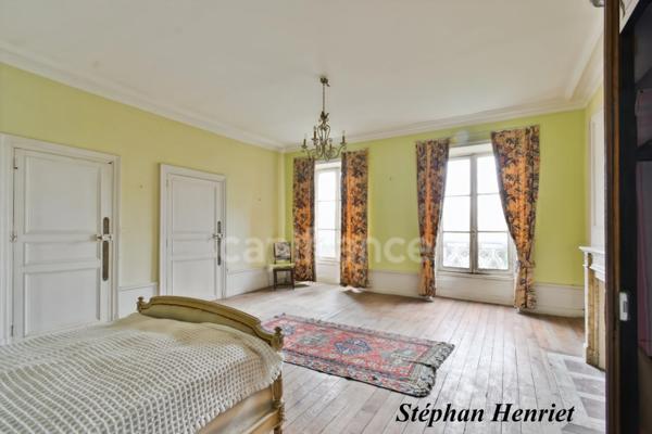 Propriete à vendre 9 pièces VOUZIERS (08)