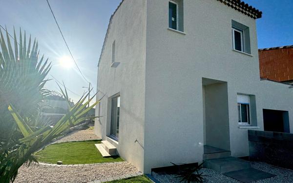 Maison à vendre    5 pièces •  Générac