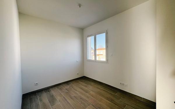 Maison à vendre    5 pièces •  Générac