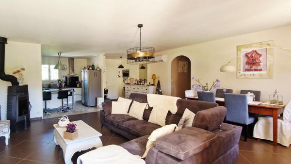 maison 113 m² habitables sur 656 m² de terrain 4 chambres 30130 pont saint esprit Pont-Saint-Esprit (30130)