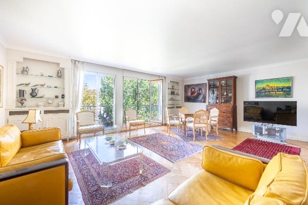 PARIS 16 - AUTEUIL SUD - RUE CALME - ÉTAGE ÉLEVÉ- APPARTEMENT FAMILIAL 155 M2 - 4/5 CHAMBRES
