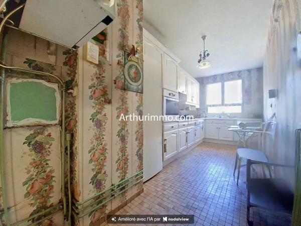 Vente                                                      Appartement
                        
                     4 pièces                      77 m2                     à Limeil-Brévannes
