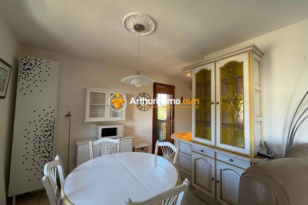 Vente                                                      Appartement
                        
                     3 pièces                      69 m2                     à Guillestre