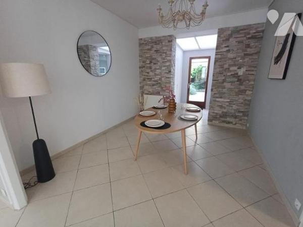 BAS HENRIVILLE : Jolie maison renovée de 133 m² avec TERRASSE