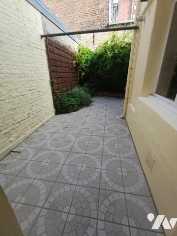 BAS HENRIVILLE : Jolie maison renovée de 133 m² avec TERRASSE