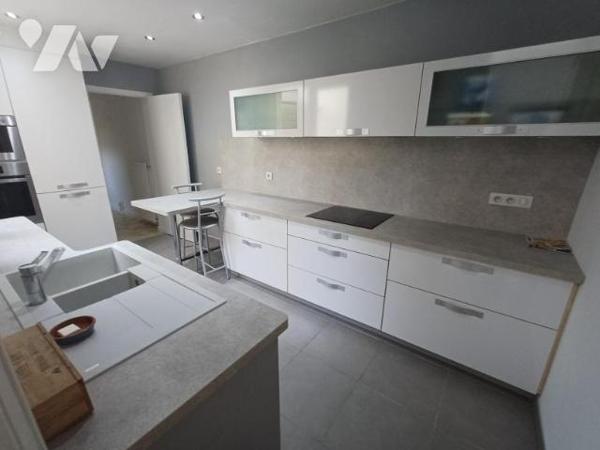 BAS HENRIVILLE : Jolie maison renovée de 133 m² avec TERRASSE