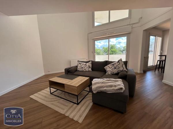 Appartement à louer 3 pièces 82.64m² Angers (49100)