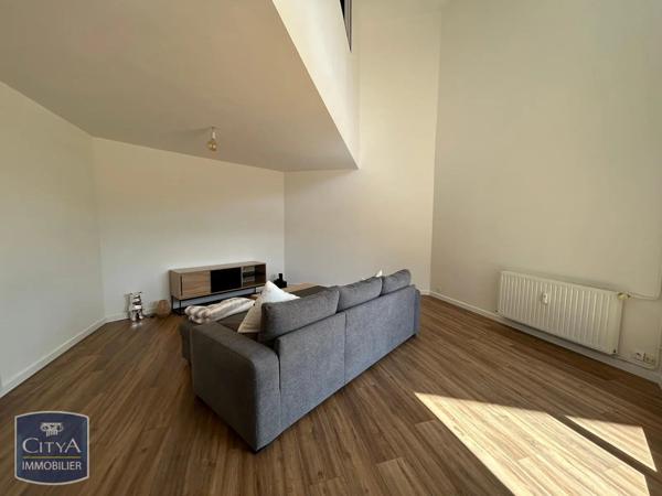 Appartement à louer 3 pièces 82.64m² Angers (49100)