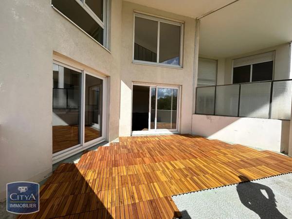 Appartement à louer 3 pièces 82.64m² Angers (49100)
