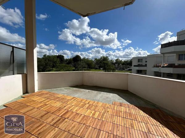 Appartement à louer 3 pièces 82.64m² Angers (49100)