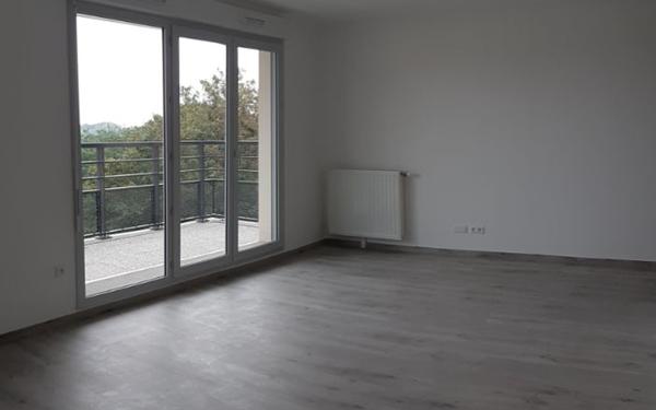 Appartement à louer    1 pièce •  Dammartin-en-Goële