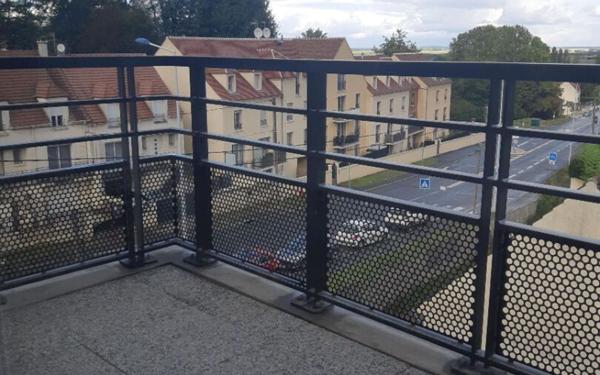 Appartement à louer    1 pièce •  Dammartin-en-Goële