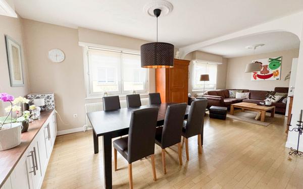 Maison à vendre    5 pièces • 200 m2 Souffelweyersheim