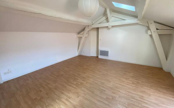 Appartement à louer    2 pièces •  Mont-de-Marsan