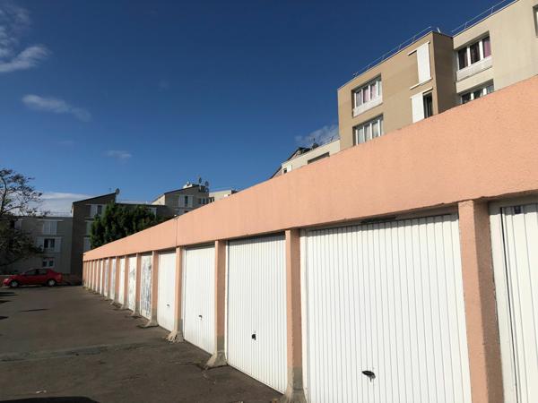 Stationnement à vendre    15 m2 Torcy