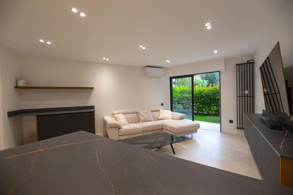 Appartement 2 pièce(s) d'exception en rez de jardin