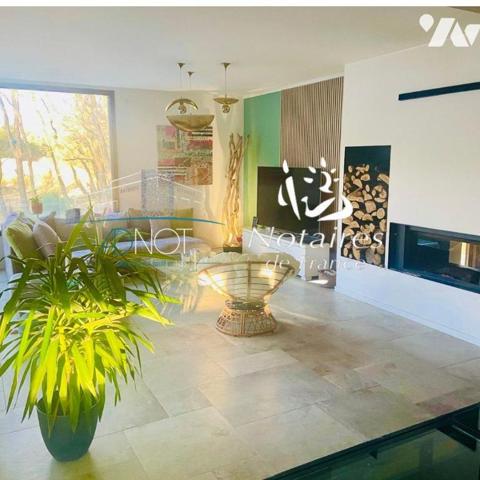 TRES BELLE VILLA D'ARCHITECTE