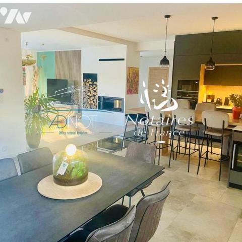 TRES BELLE VILLA D'ARCHITECTE