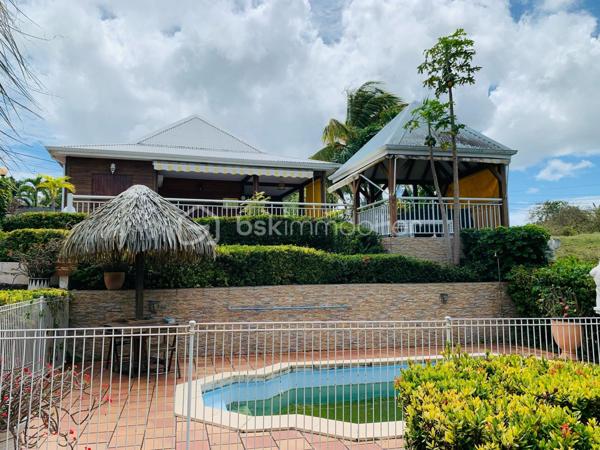 Propriete de 303 m²