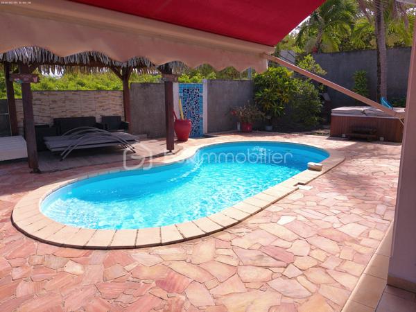 Propriete de 303 m²