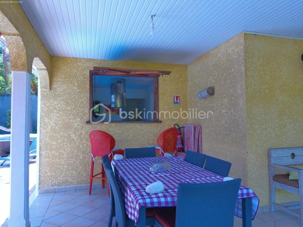 Propriete de 303 m²