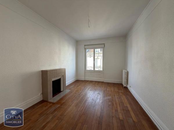 Appartement à louer 4 pièces 110.1m²