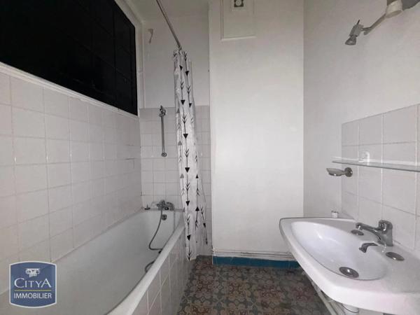 Appartement à louer 4 pièces 110.1m²