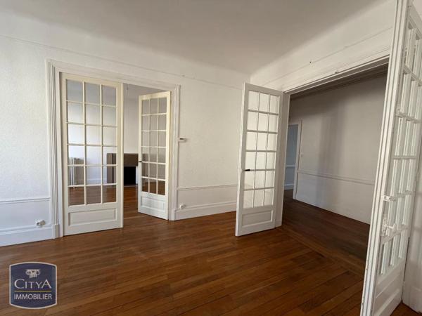 Appartement à louer 4 pièces 110.1m²