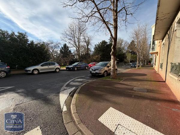 Appartement à louer 4 pièces 110.1m²