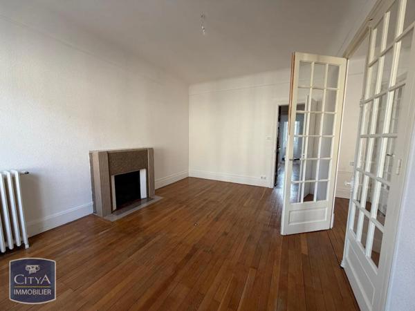 Appartement à louer 4 pièces 110.1m²