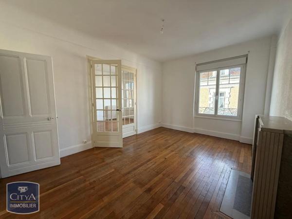 Appartement à louer 4 pièces 110.1m²