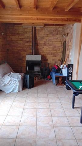 Grande maison contemporaine idéalement située