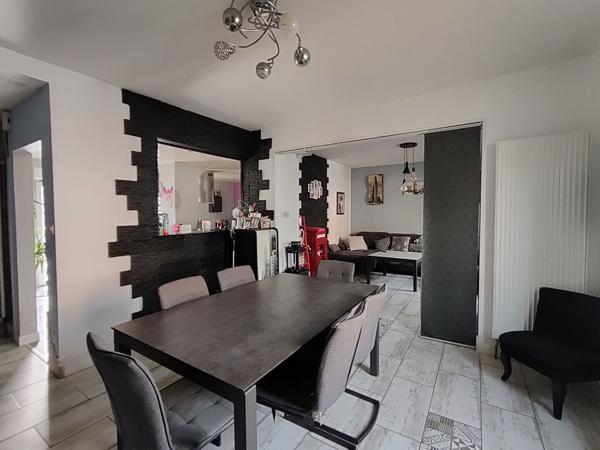 Maison - 5 pièces - 100 m²