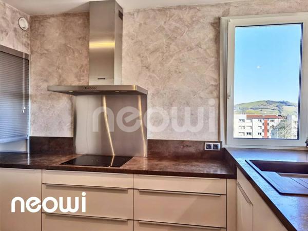Appartement T5 - ascenseur - garage -balcon