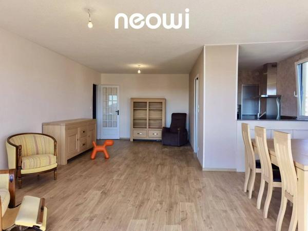 Appartement T5 - ascenseur - garage -balcon