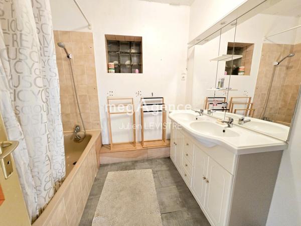 Maison à Dourdan, 91410 - 7 pièces 190m²