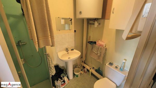 Appartement à FOUGERES, 35300 - 1 pièce 16m²