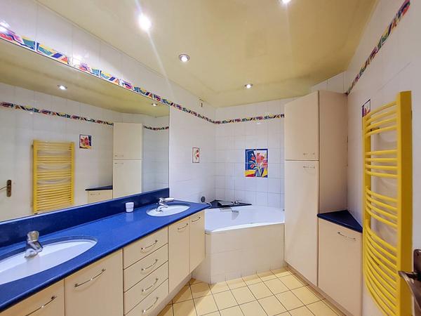 Appartement T3 avec jardin privatif, garage et cave ? Proche du Parc de Moine