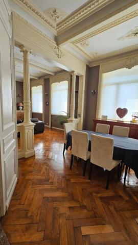 Magnifique Maison de Maître fin 19ème - 360 m2 - 7 Chambres - Spa - Jardin - 3 Garages