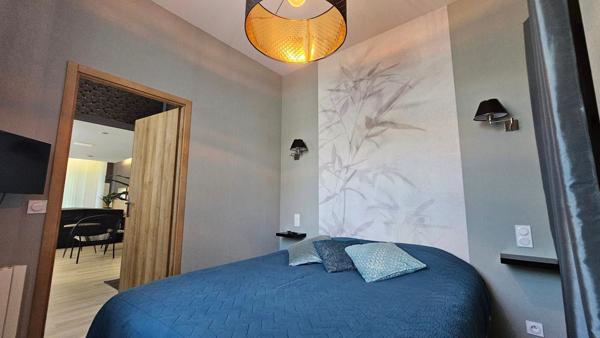 Magnifique Maison de Maître fin 19ème - 360 m2 - 7 Chambres - Spa - Jardin - 3 Garages