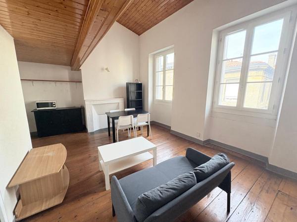 Appartement Bordeaux - 2 pièce(s) - 42.5 m2 , Bordeaux