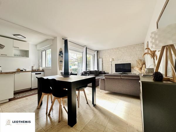 SPACIEUX APPARTEMENT – APERÇU MER