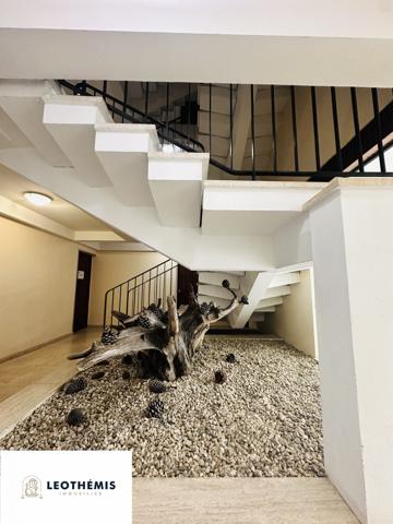 SPACIEUX APPARTEMENT – APERÇU MER
