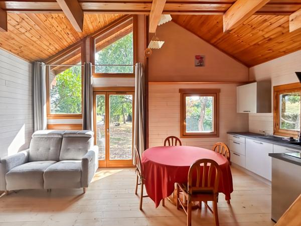 Petit chalet au calme à Champdray